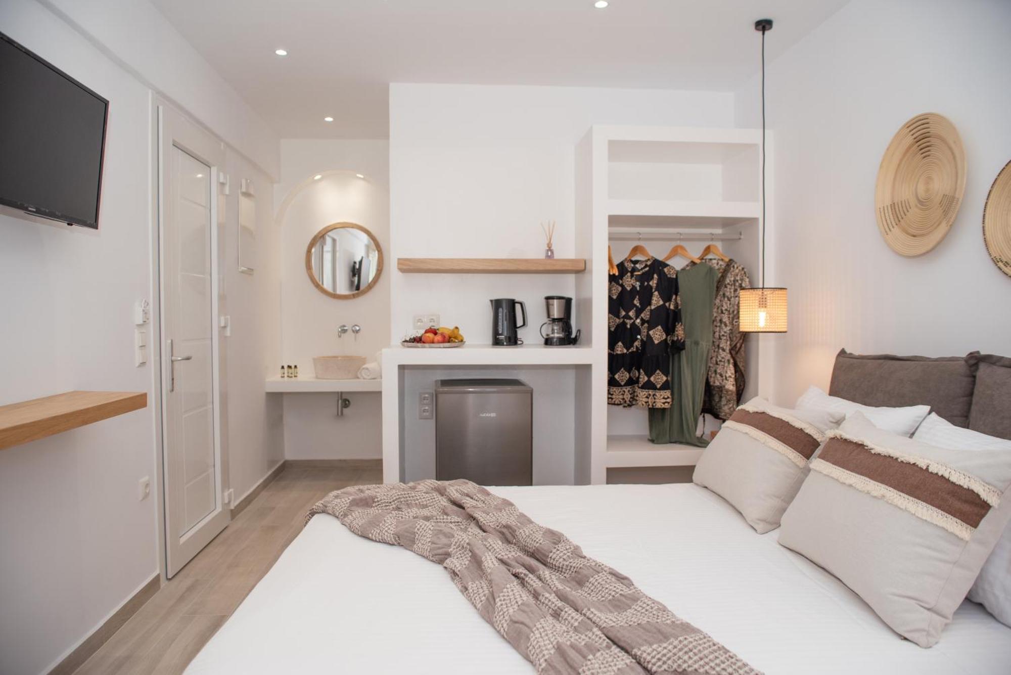 Deep Blue Aparthotel Agios Prokopios  Ngoại thất bức ảnh