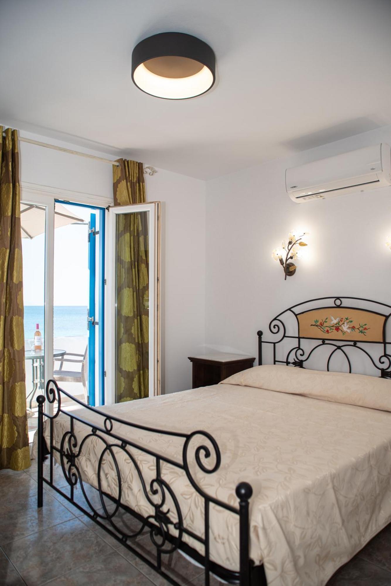 Deep Blue Aparthotel Agios Prokopios  Ngoại thất bức ảnh
